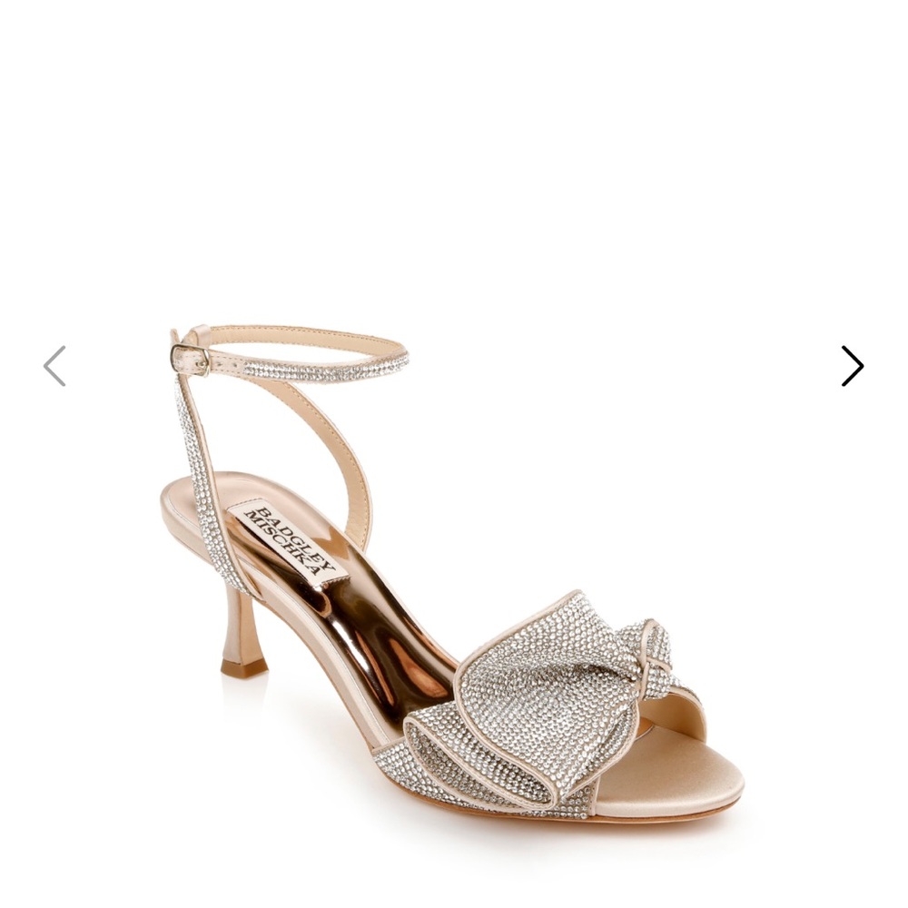 Badgley Mischka Remi Heel in nude